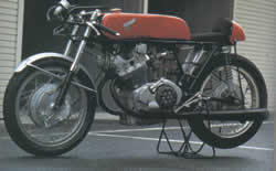 1962 250cc CR72 Honda