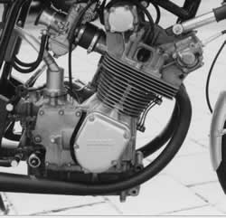 1962 305cc CR77 'cluttered' Engine